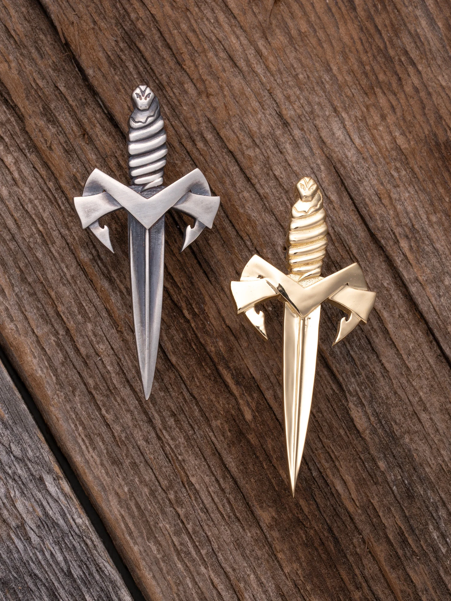 DAGGER LAPEL SILVER (1 Silver Lapel) - Image 3